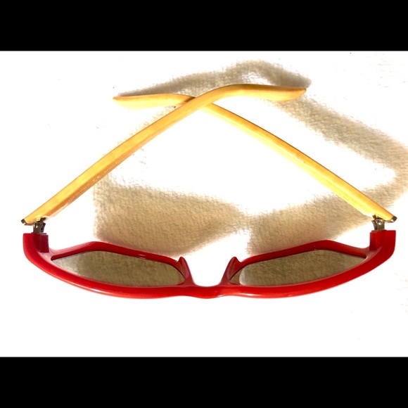 SALVATORE FERRAGAMO UNISEX SUNGLASS SF716S - Picture 9 of 9